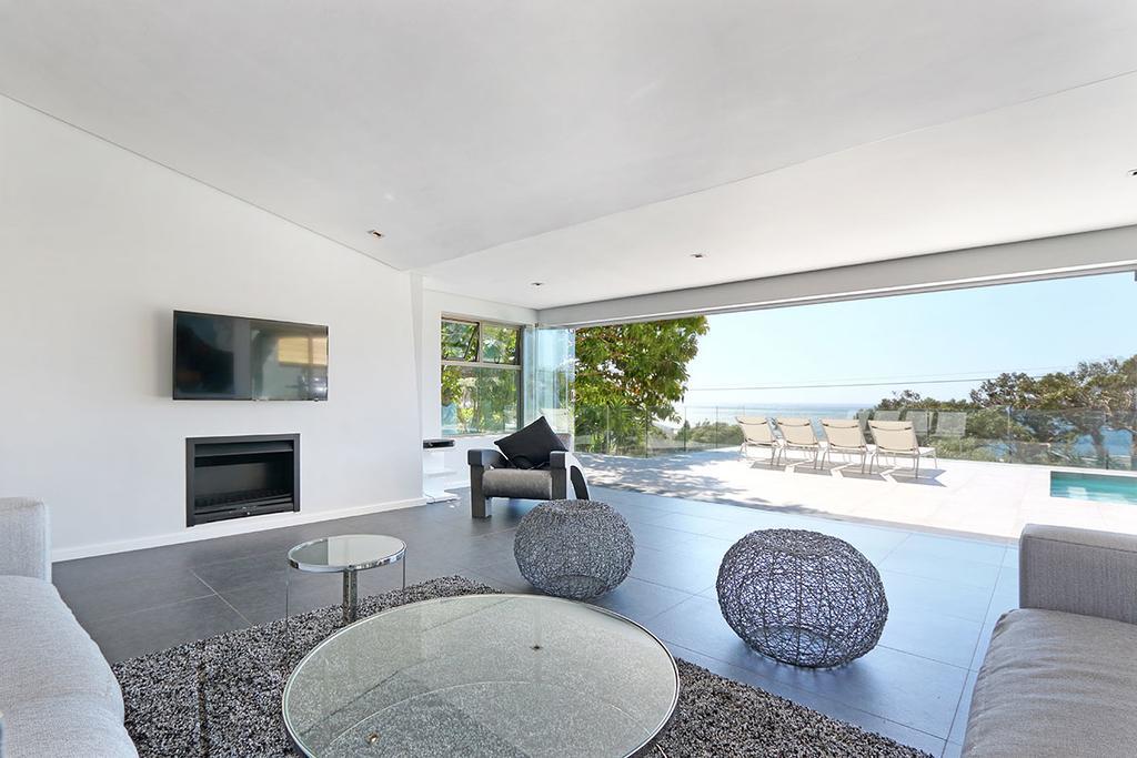 Valtameri By Totalstay Camps Bay Exterior foto